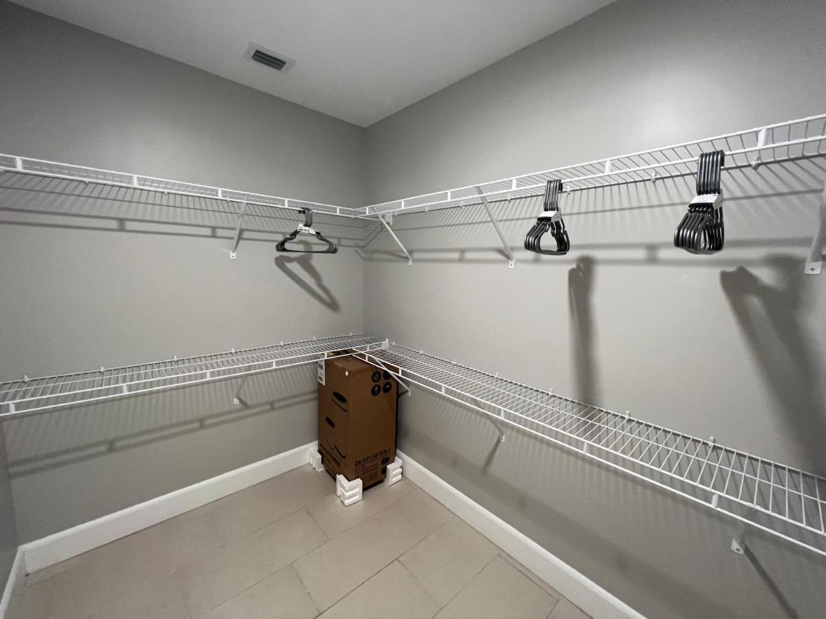 Appartement Upscale 2-bedroom Balcony And Pool View & Luxury Amenities In Miami-doral, Mins To Intl Miami