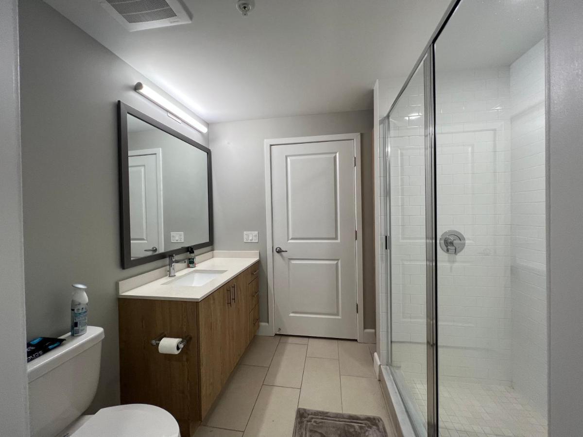 Upscale 2-bedroom Balcony And Pool View & Luxury Amenities In Miami-doral, Mins To Intl Appartement Miami